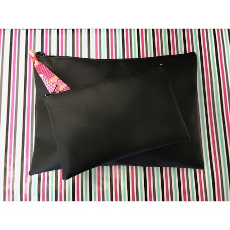 Trousse Simili Cuir Noire à zip 12 x 20