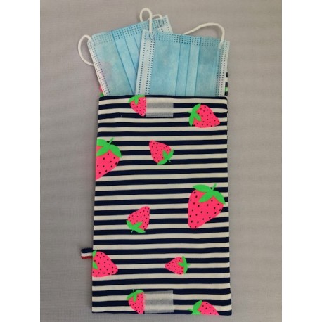 Pochette etui rangement masques motif fraise , promotions linge de maison